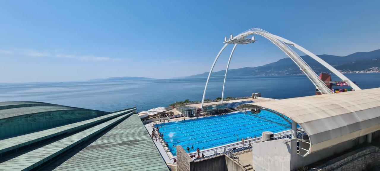 Sea View Deluxe Apartment Риека Экстерьер фото